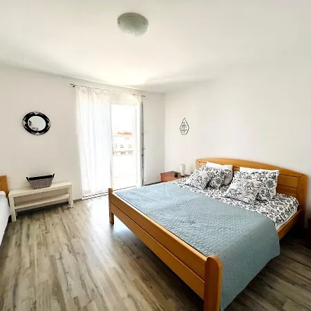 Apartment Lovely Summer Primosten